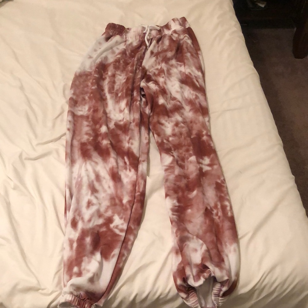 Tie dye sweat pants!